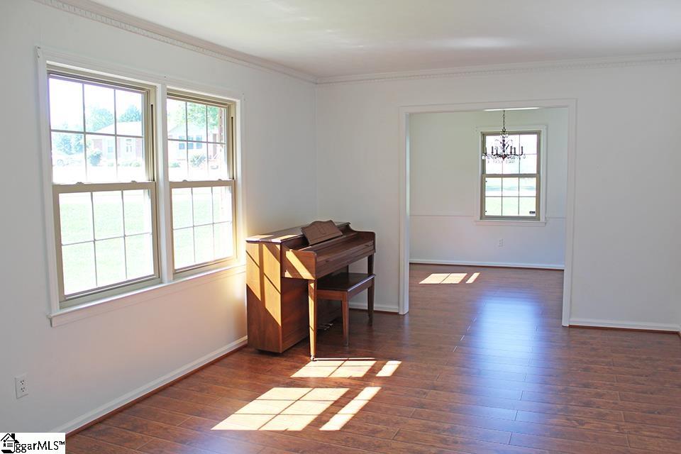 407 Old Mill Road Mauldin, SC 29662 - Photo 5 of 21 Gallery Image 5