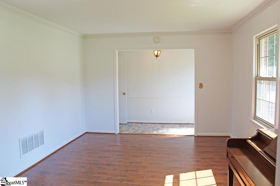 407 Old Mill Road Mauldin, SC 29662 - Photo 6 of 21 Gallery Image 6