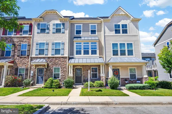 $430,000 | 643 Ravenwood Drive, Glen Burnie, MD 21060
