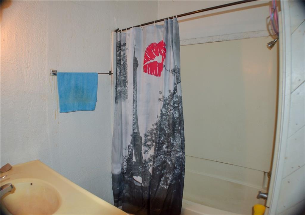 515 North 7th Street Apollo, PA 15613 - Photo 14 of 14 a bathroom with a shower and a sink