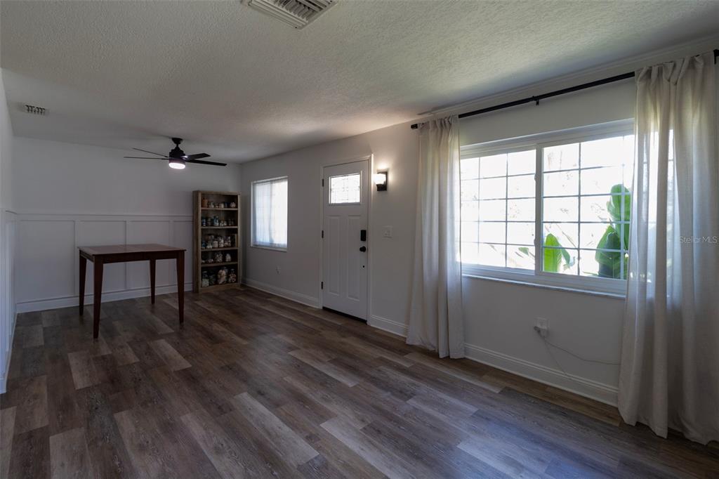 3018 19th Place Southwest Largo, FL 33774 - Photo 8 of 31