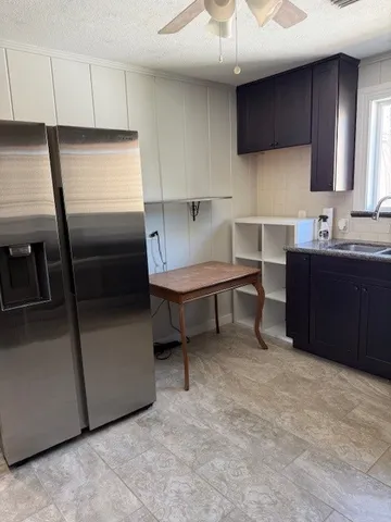 $1,700 | 3720 Avenue P 1/2 Rear, Galveston, TX 77550