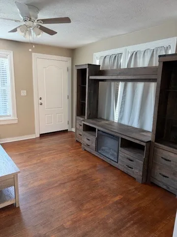 $1,700 | 3720 Avenue P 1/2 Rear, Galveston, TX 77550