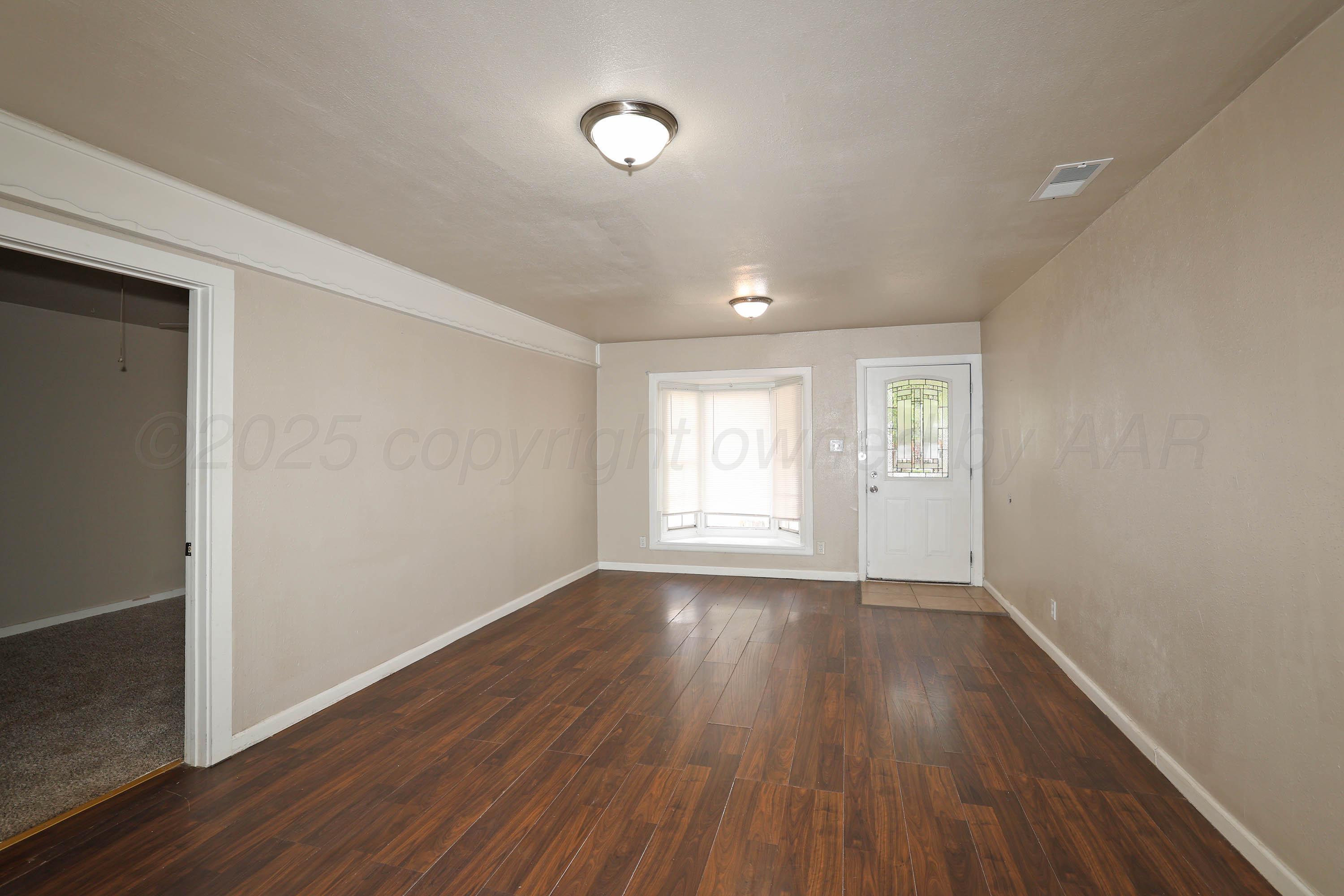 1908 South Fannin Street Amarillo, TX 79109 - Photo 7 of 18 4-Living Area
