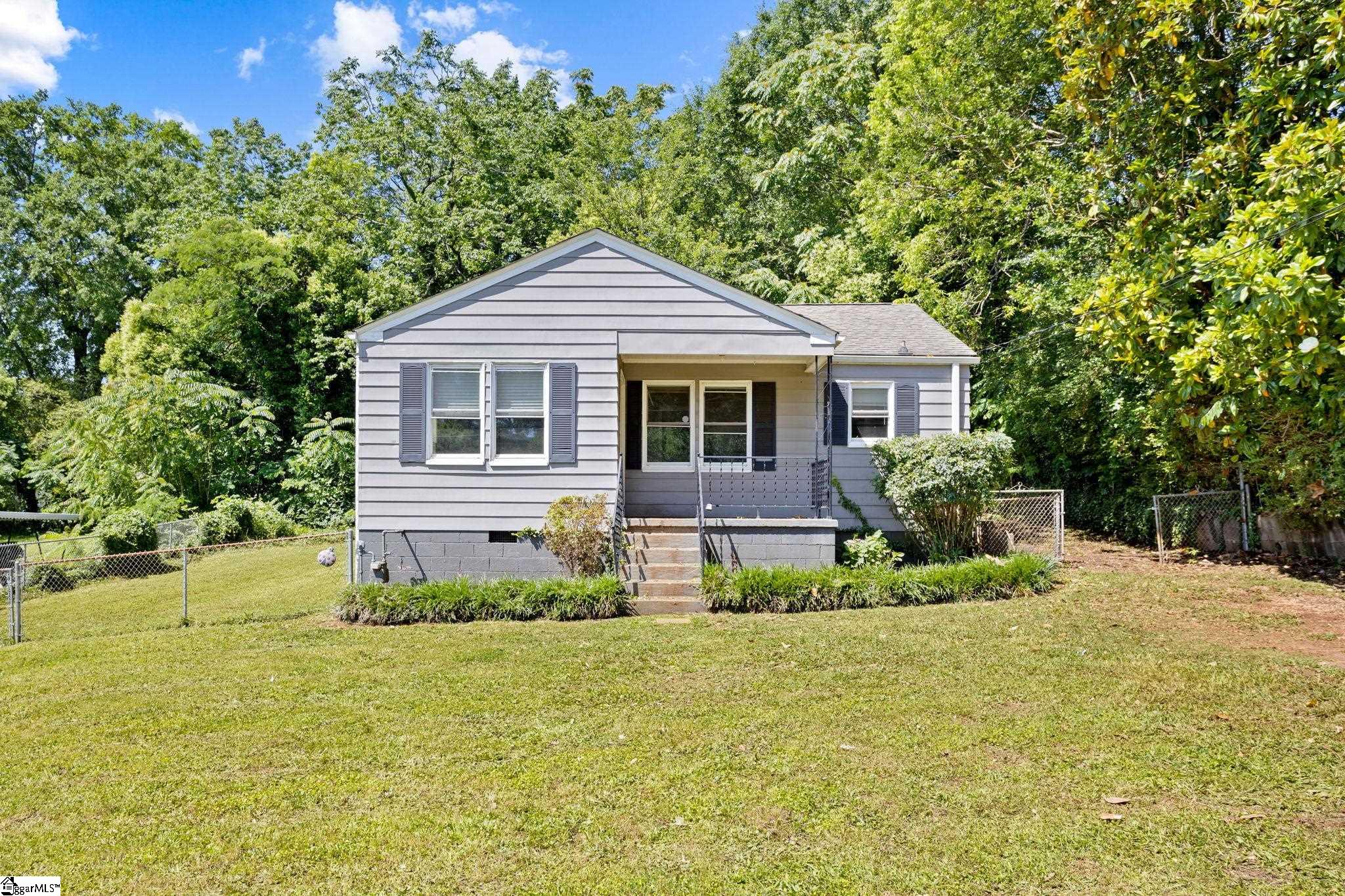 206 Griffin Drive Greenville, SC 29607 - Photo 1 of 22