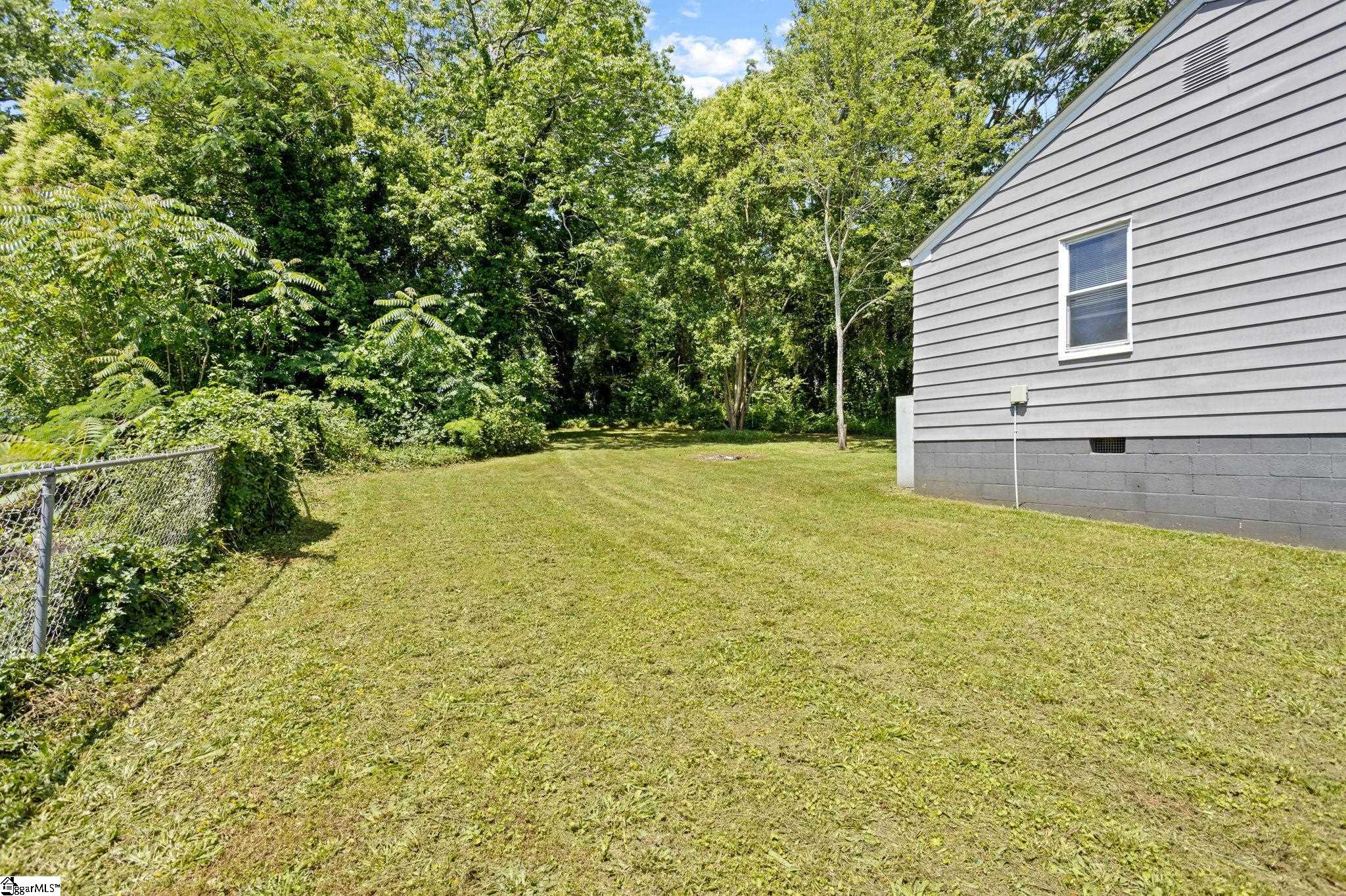 206 Griffin Drive Greenville, SC 29607 - Photo 18 of 22