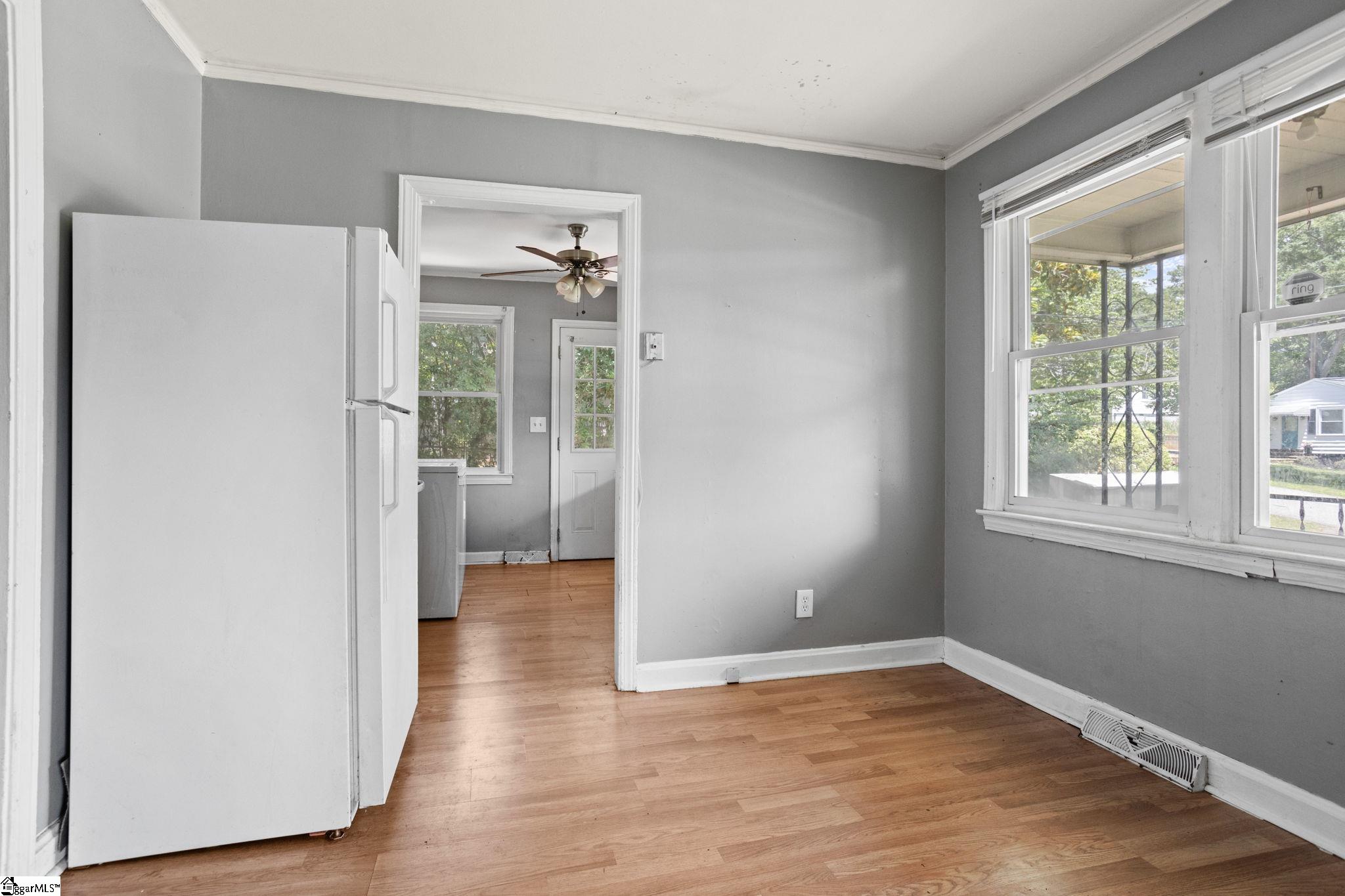 206 Griffin Drive Greenville, SC 29607 - Photo 6 of 22