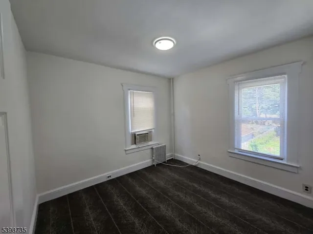$3,595 | 715 Emerson Avenue, Elizabeth, NJ 07208