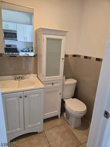 $3,595 | 715 Emerson Avenue, Elizabeth, NJ 07208