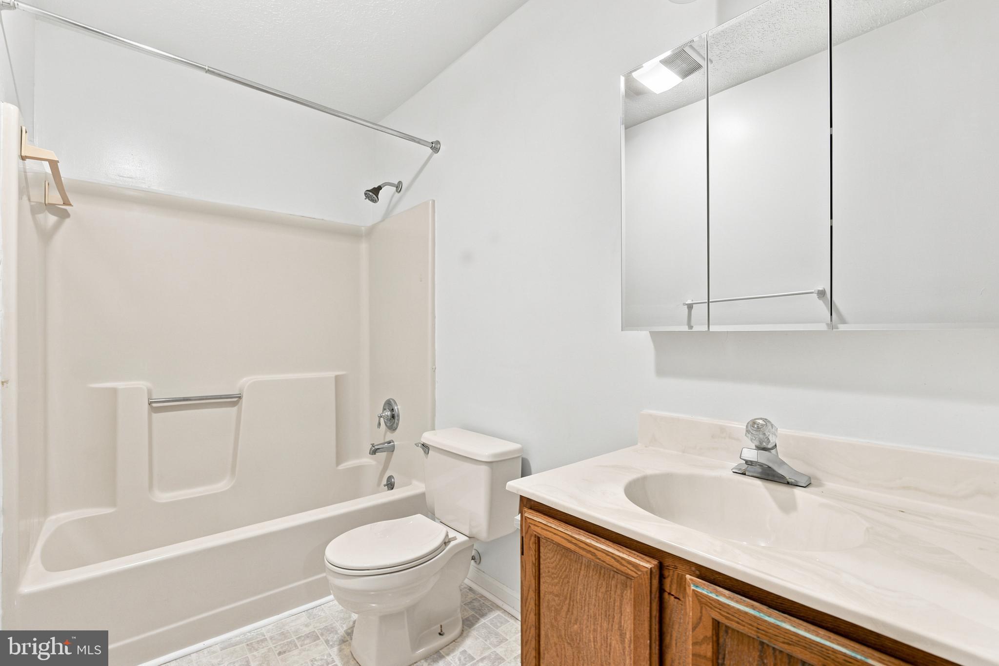 820 Locust Street, Unit 3 Stephens City, VA 22655 - Photo 12 of 19