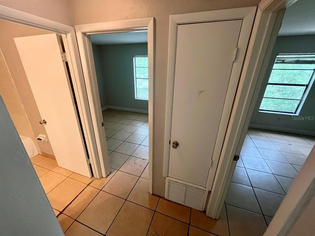 7213 Southwest 44th Place Gainesville, FL 32608 - Photo 15 of 16