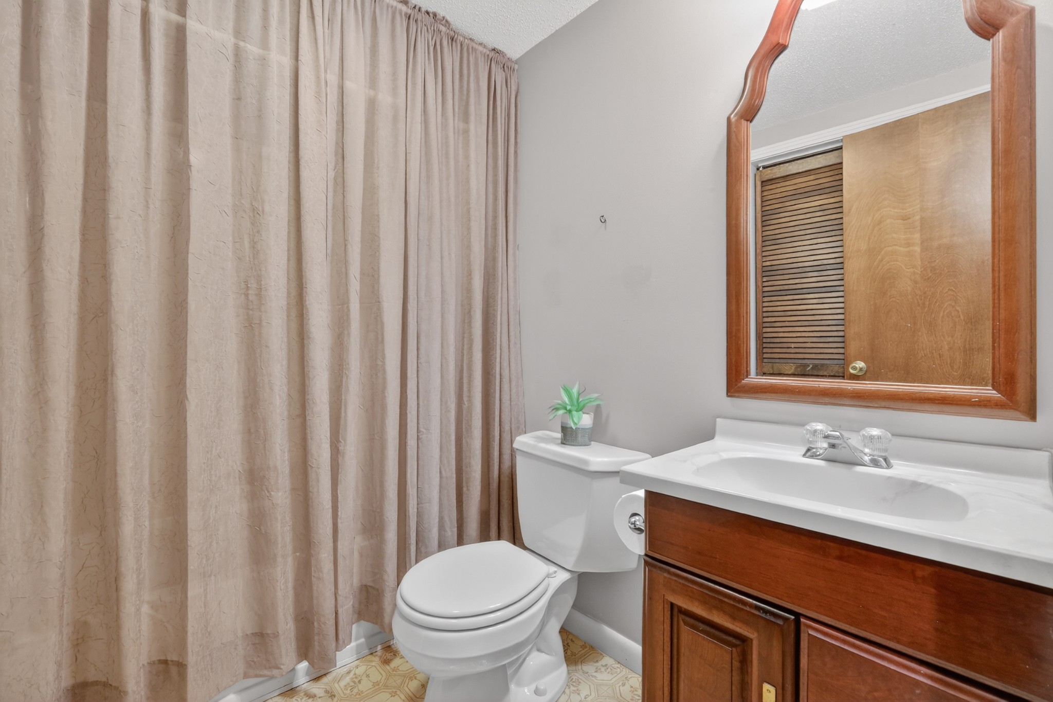 954 Belmont Road Manchester, TN 37355 - Photo 32 of 65 a bathroom with a sink toilet and shower