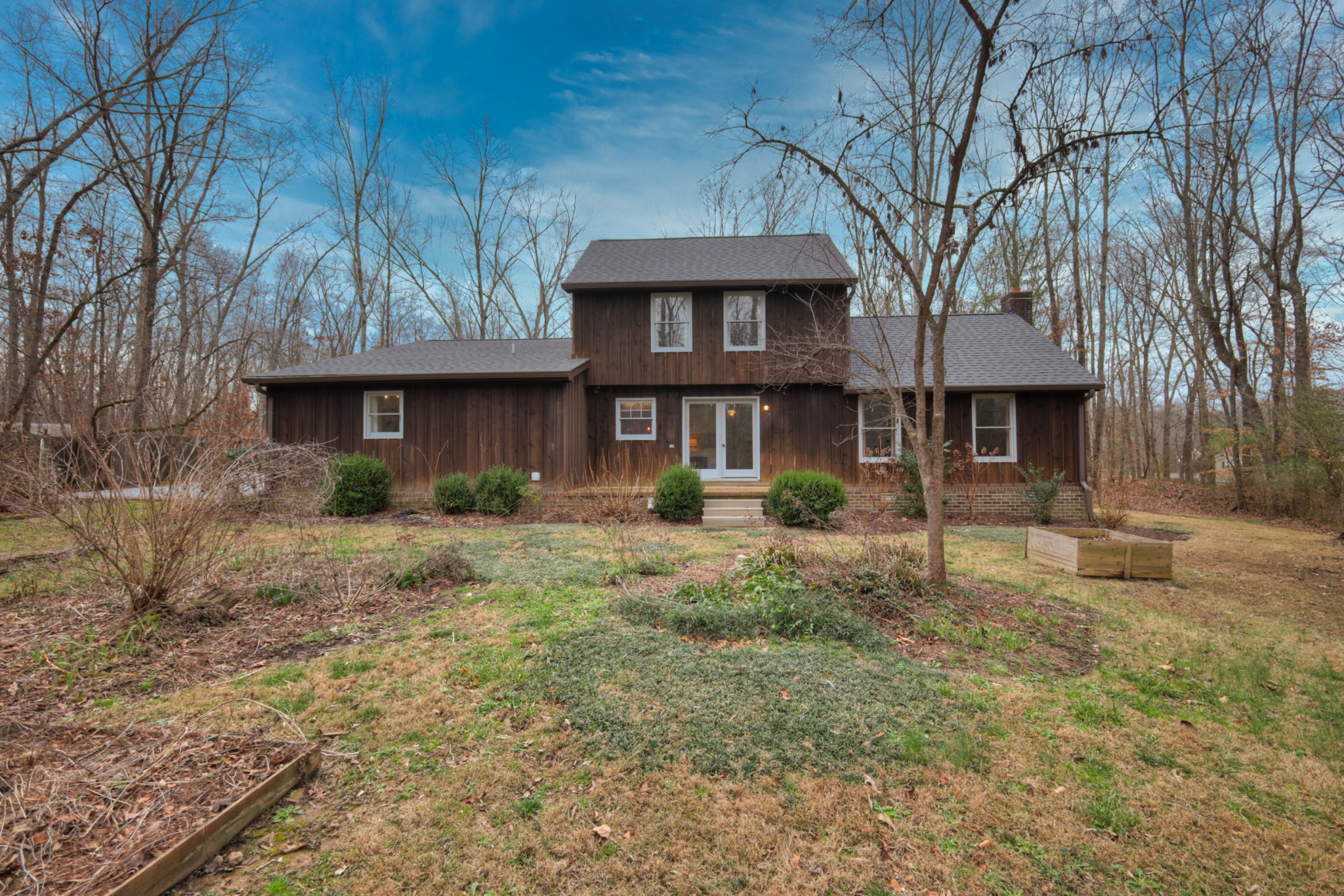 954 Belmont Road Manchester, TN 37355 - Photo 45 of 65 a front view of a house with a yard