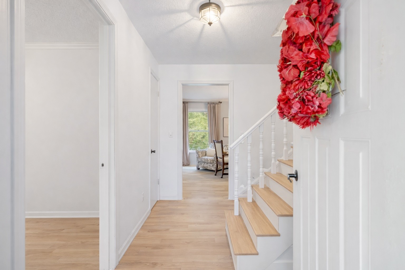 954 Belmont Road Manchester, TN 37355 - Photo 8 of 65 a view of entryway with interior