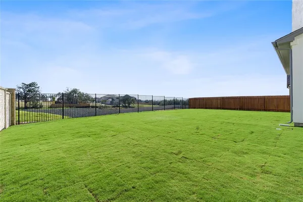 $915,000 | 1300 Shelby Lane, Georgetown, TX 78628