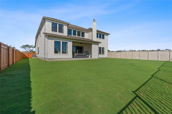 $915,000 | 1300 Shelby Lane, Georgetown, TX 78628