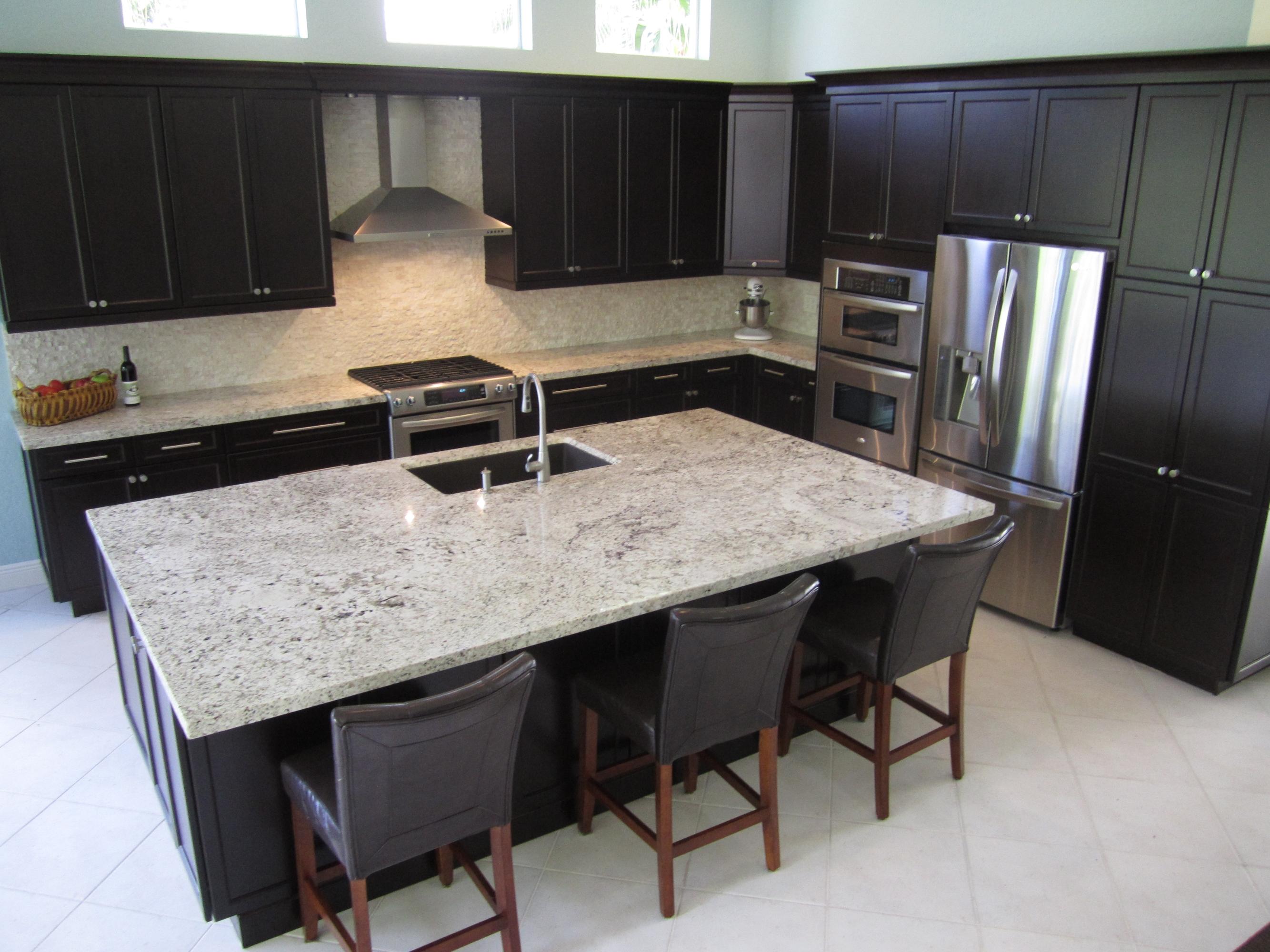 5499 Northwest 42nd Avenue Boca Raton, FL 33496 - Photo 2 of 6 Kitchen