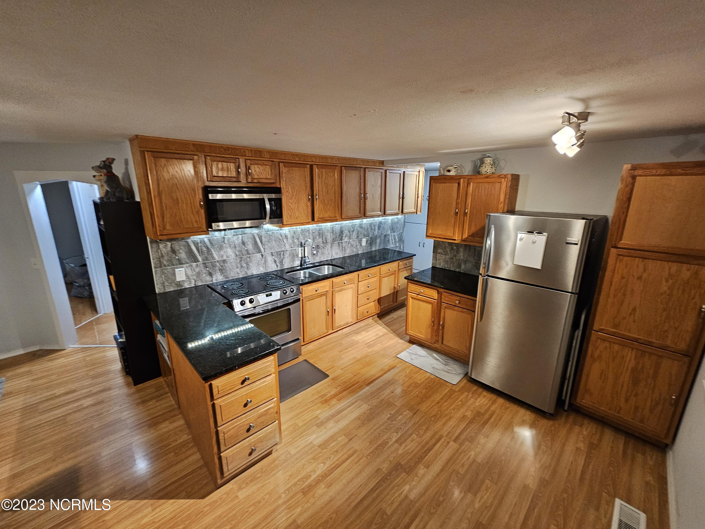 111 Launch Landing Road Moyock, NC 27958 - Photo 2 of 20 20231204_184034