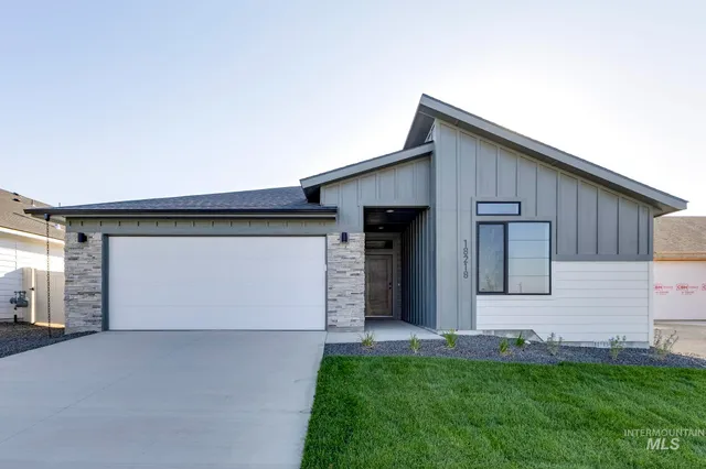 $454,990 | 3056 East Mossy Crk Drive, Kuna, ID 83634