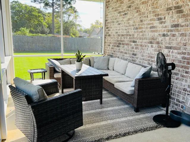 $2,400 | 311 Woodland Avenue, Mary Esther, FL 32569