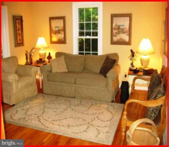 8011 Martown Road Laurel, MD 20723 - Photo 4 of 25 Den