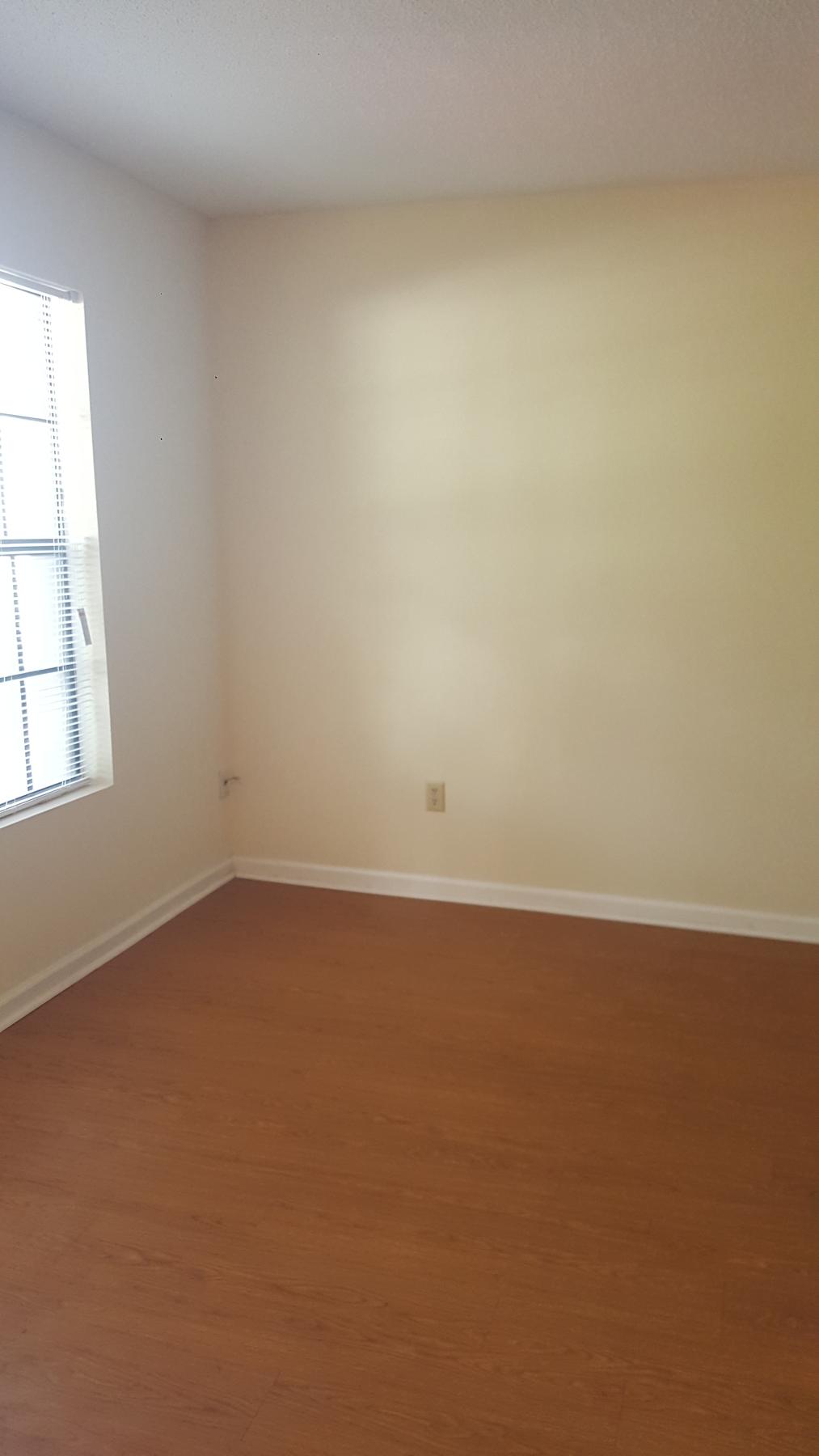 290 Fleming Road, Unit AD Charleston, SC 29412 - Photo 9 of 14 Living Room 3