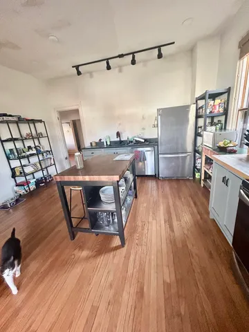 $2,300 | 1682 Bagley Street, Unit B, Detroit, MI 48216