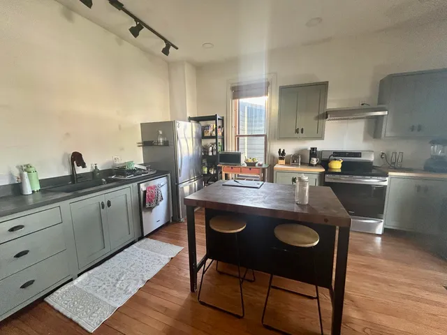 $2,300 | 1682 Bagley Street, Unit B, Detroit, MI 48216