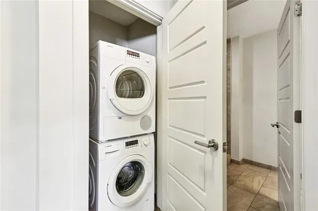 $319,000 | 1111 Tulane Avenue, Unit 718, New Orleans, LA 70112