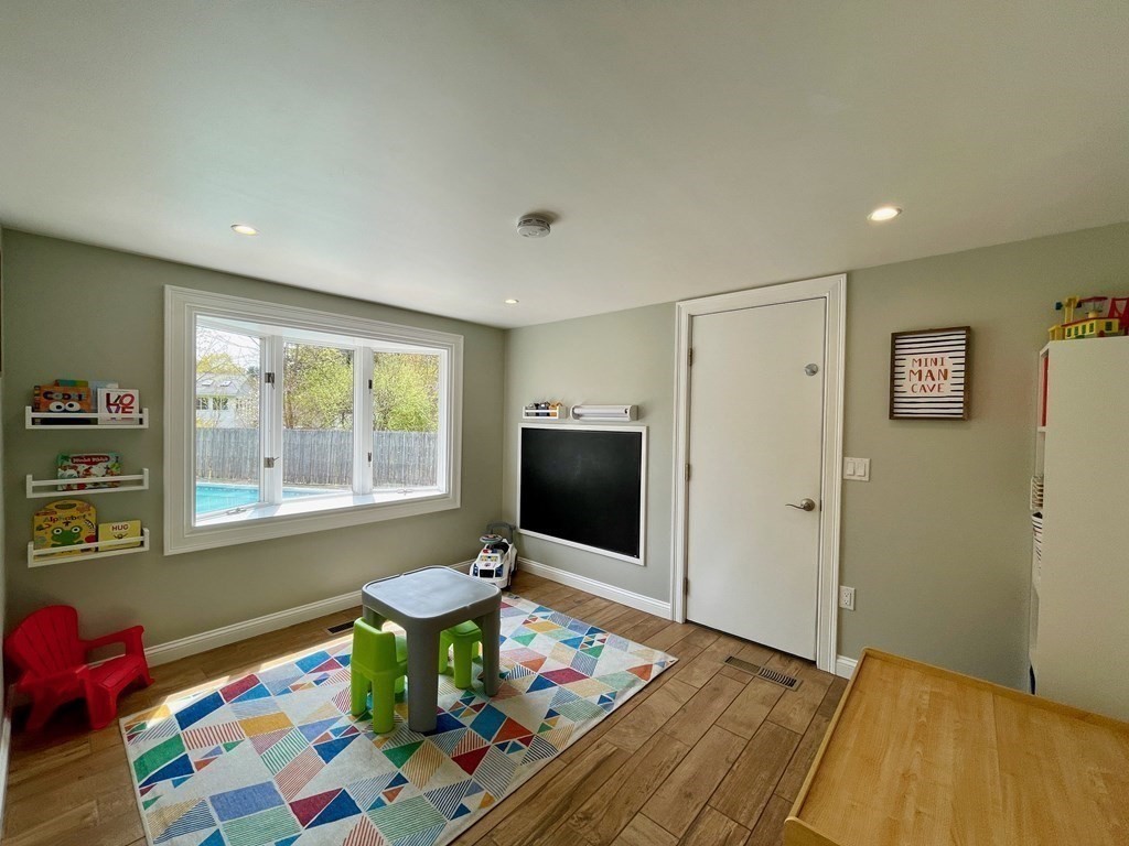 499 Farm Road Marlborough, MA 01752 - Photo 10 of 14 Gallery Image 10