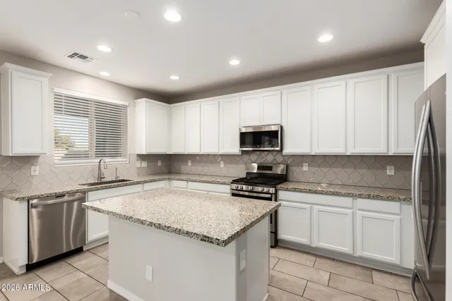 $2,250 | 14222 West Honeysuckle Drive, Surprise, AZ 85387