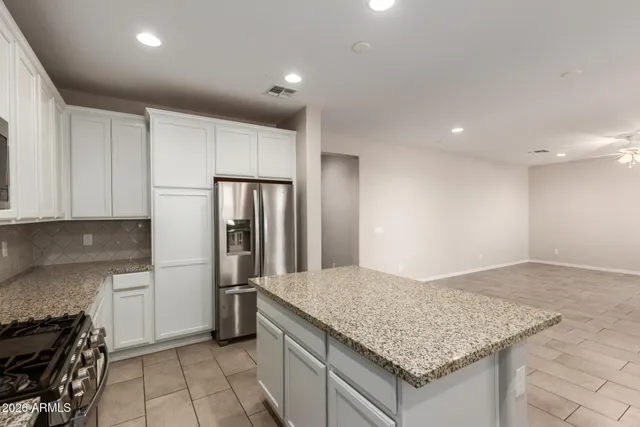 $2,250 | 14222 West Honeysuckle Drive, Surprise, AZ 85387