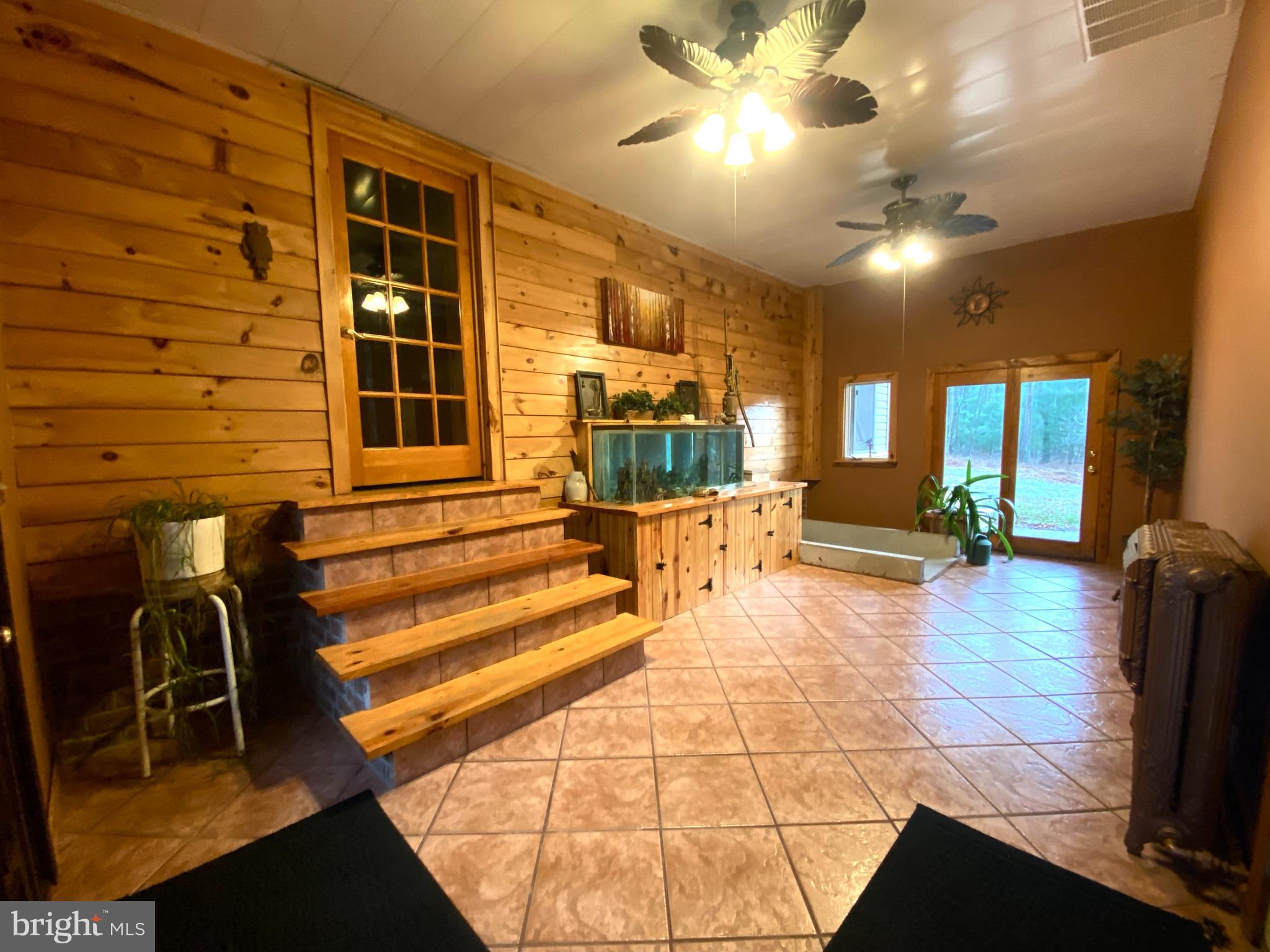 590 Indiana Road Landisburg, PA 17040 - Photo 12 of 128 Foyer