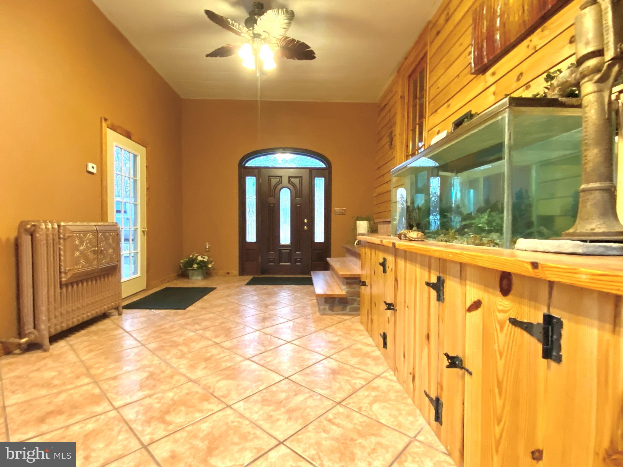 590 Indiana Road Landisburg, PA 17040 - Photo 13 of 128 Foyer