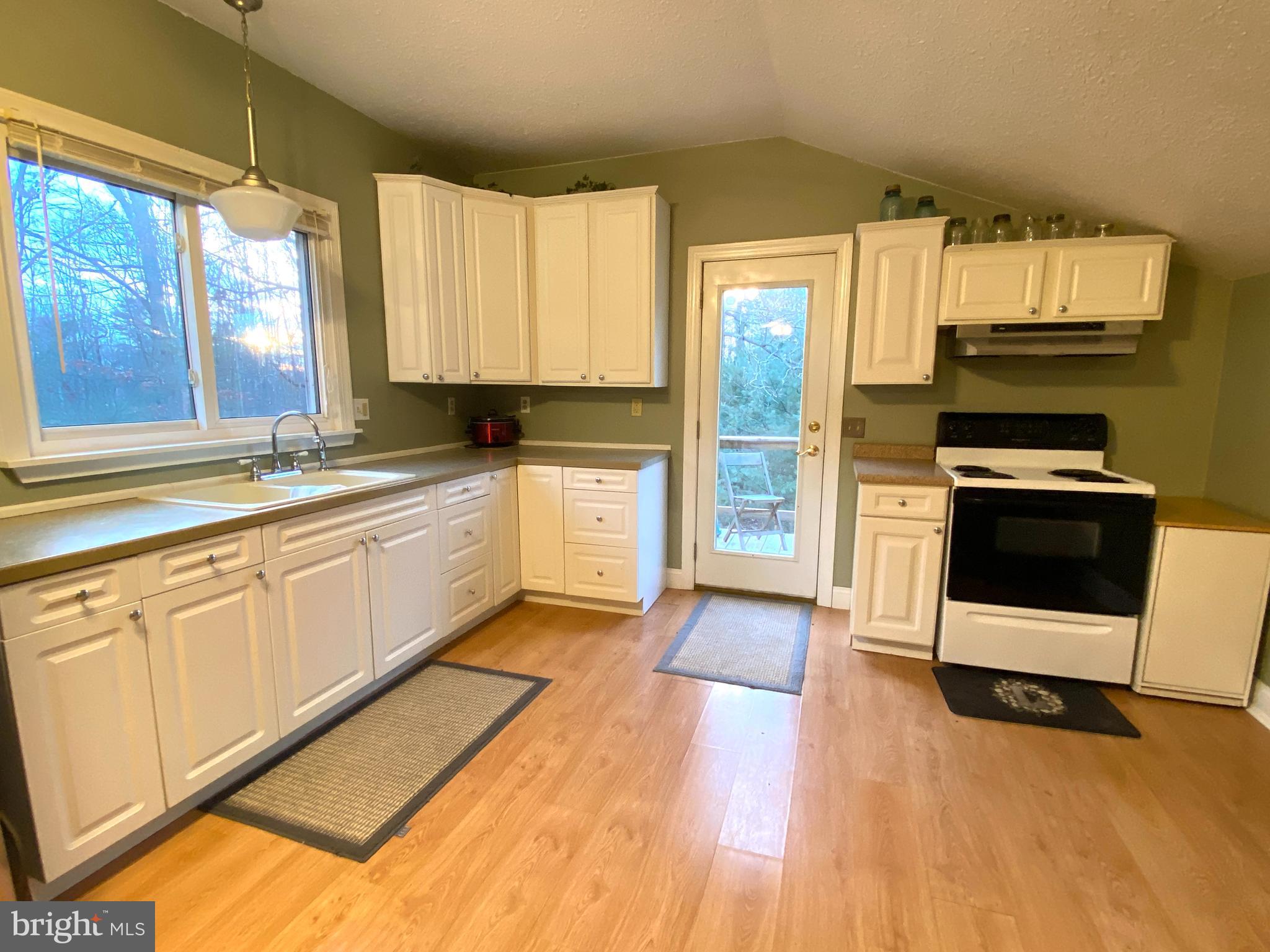 590 Indiana Road Landisburg, PA 17040 - Photo 67 of 128 Apartment kitchen