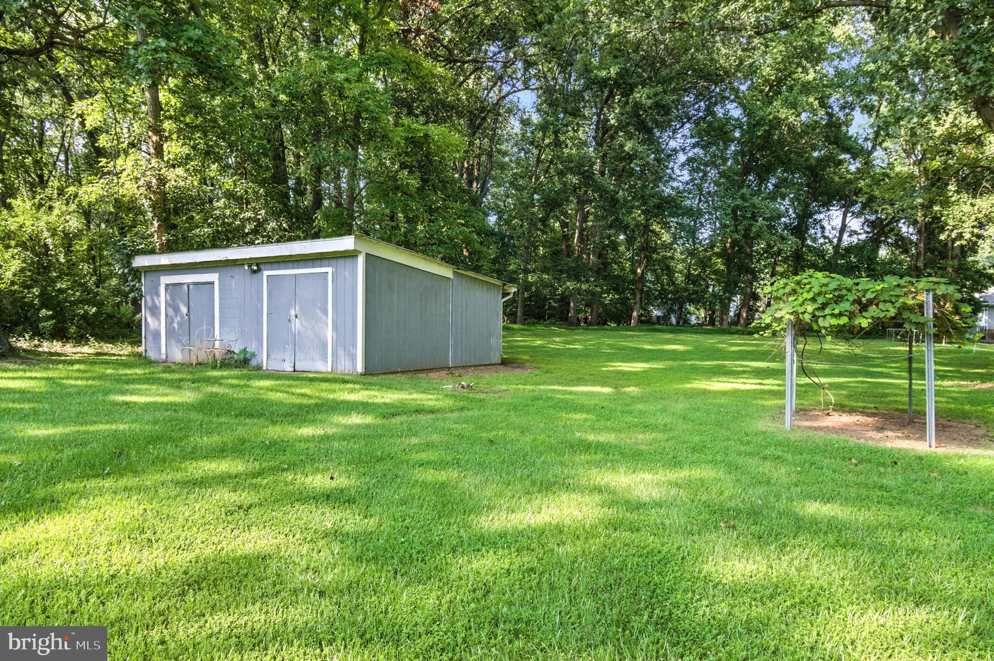 9511 Stewartown Road Gaithersburg, MD 20879 - Photo 14 of 52 Gallery Image 14