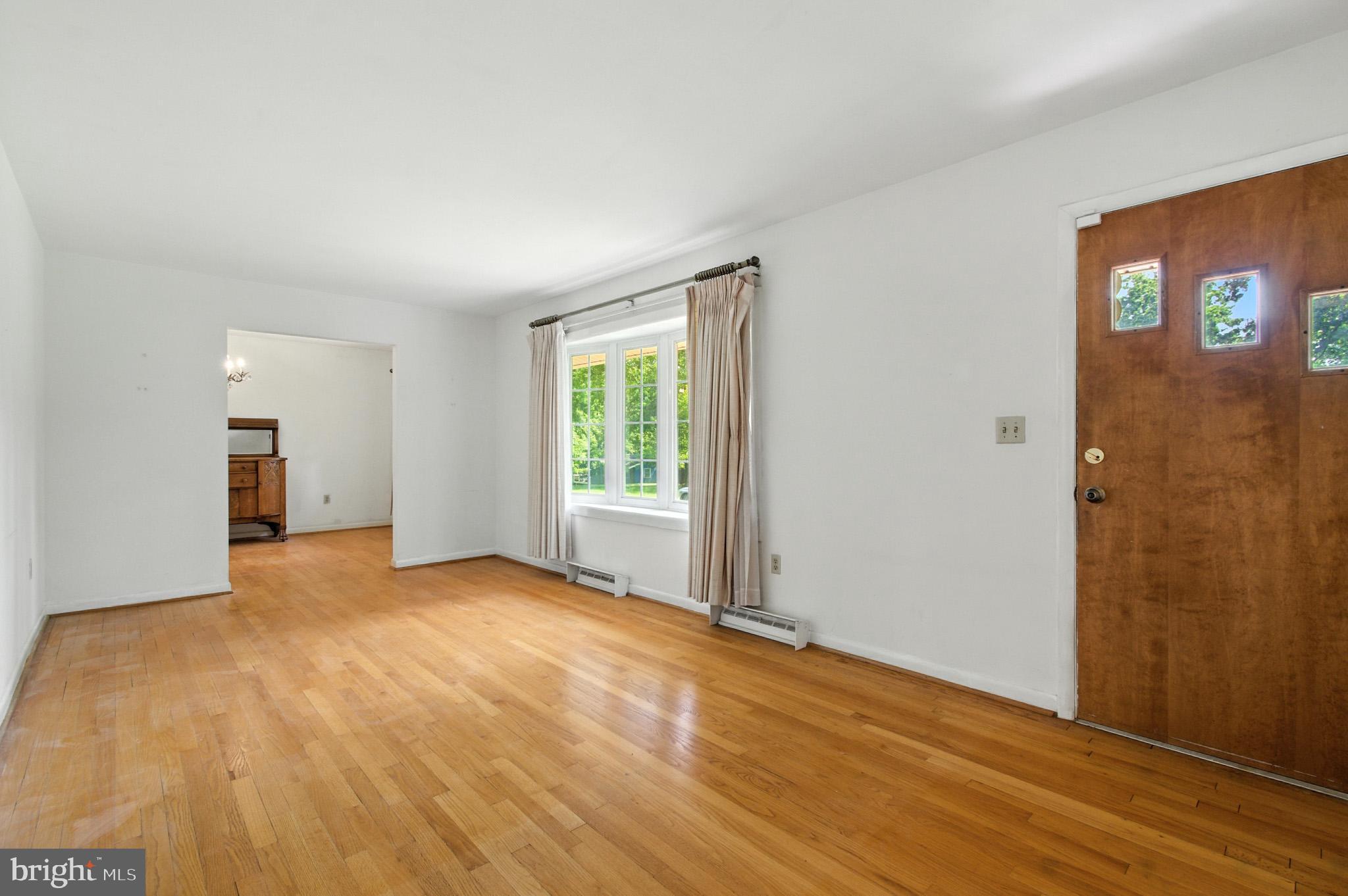 9511 Stewartown Road Gaithersburg, MD 20879 - Photo 17 of 52 Gallery Image 17