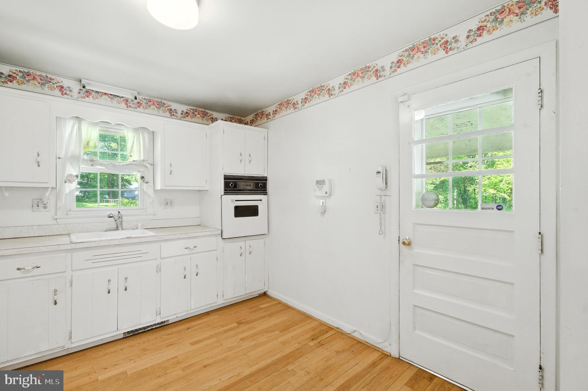 9511 Stewartown Road Gaithersburg, MD 20879 - Photo 27 of 52 Gallery Image 27