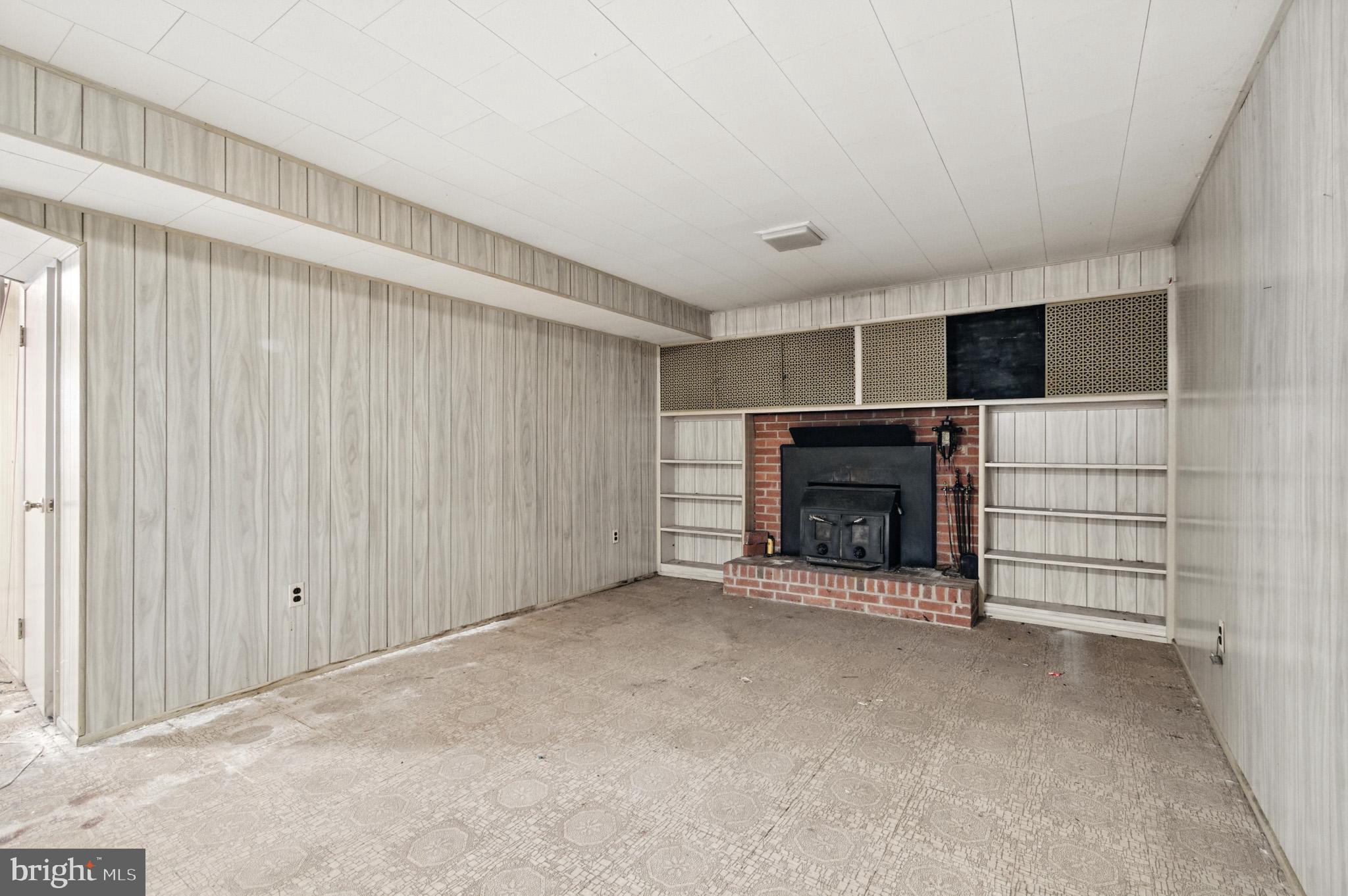 9511 Stewartown Road Gaithersburg, MD 20879 - Photo 43 of 52 Gallery Image 43