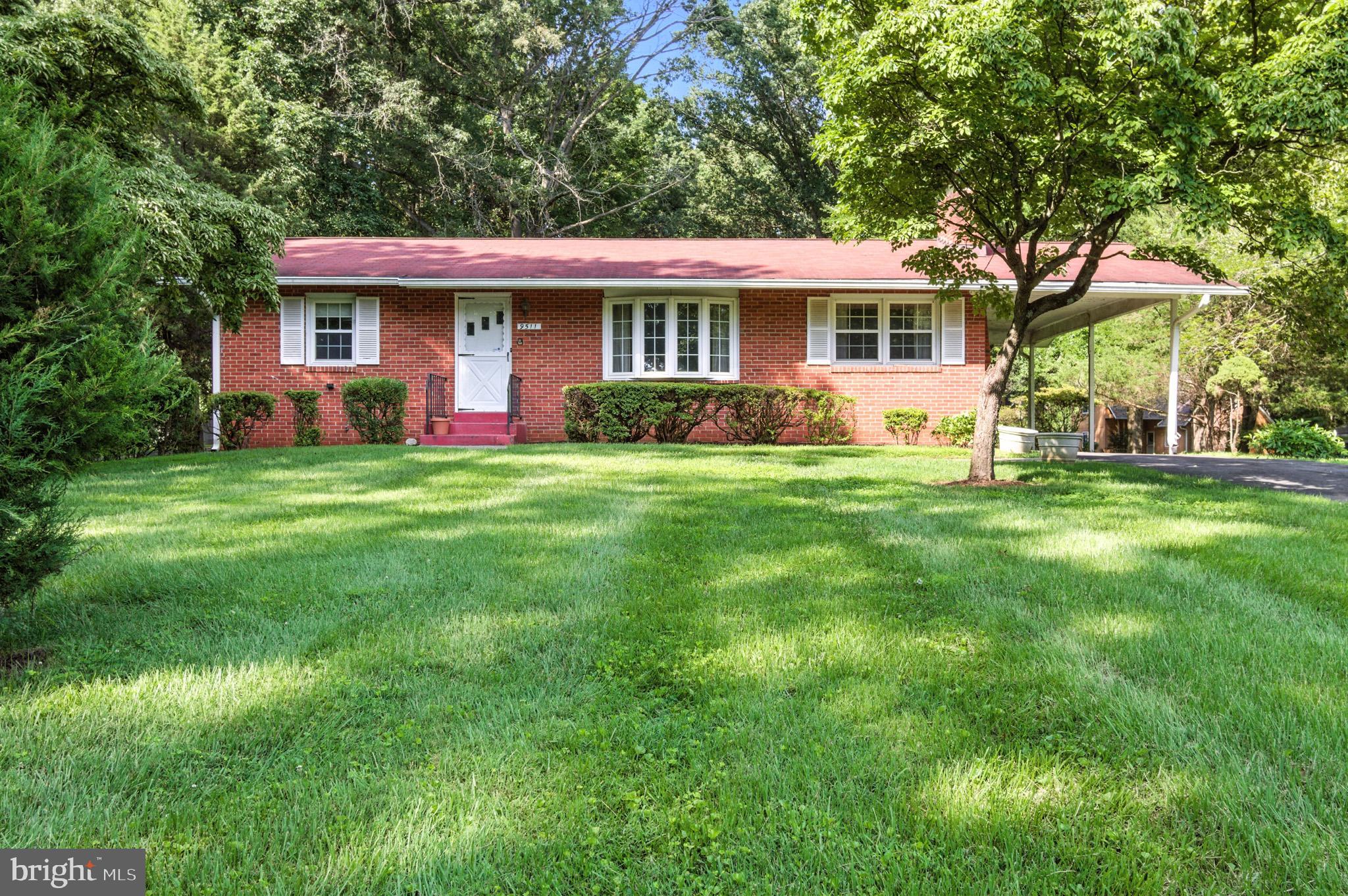 9511 Stewartown Road Gaithersburg, MD 20879 - Photo 5 of 52 Gallery Image 5