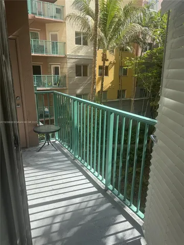 $419,900 | 6001 Southwest 70th Street, Unit 304, South Miami, FL 33143