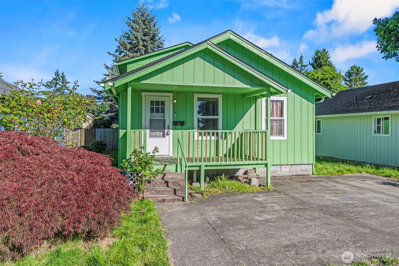 244 19th Avenue Longview, WA 98632 - Photo 1 of 23
