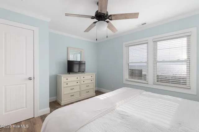 $1,790,000 | 2111 Ocean Drive, Emerald Isle, NC 28594