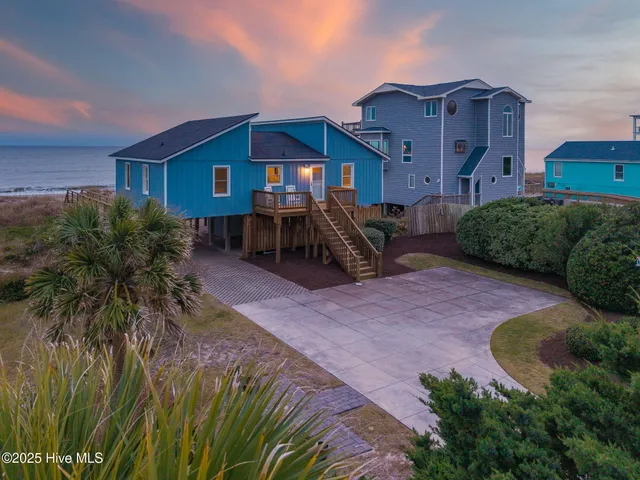 $1,790,000 | 2111 Ocean Drive, Emerald Isle, NC 28594
