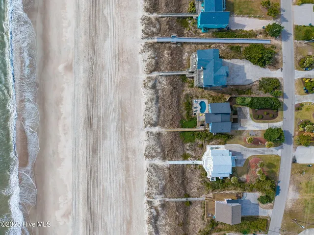 $1,790,000 | 2111 Ocean Drive, Emerald Isle, NC 28594