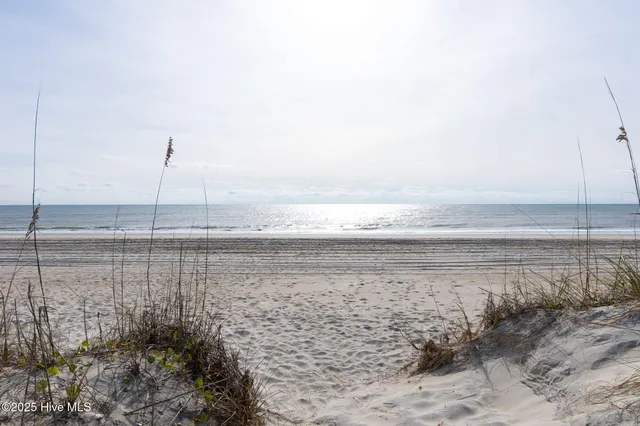 $1,790,000 | 2111 Ocean Drive, Emerald Isle, NC 28594