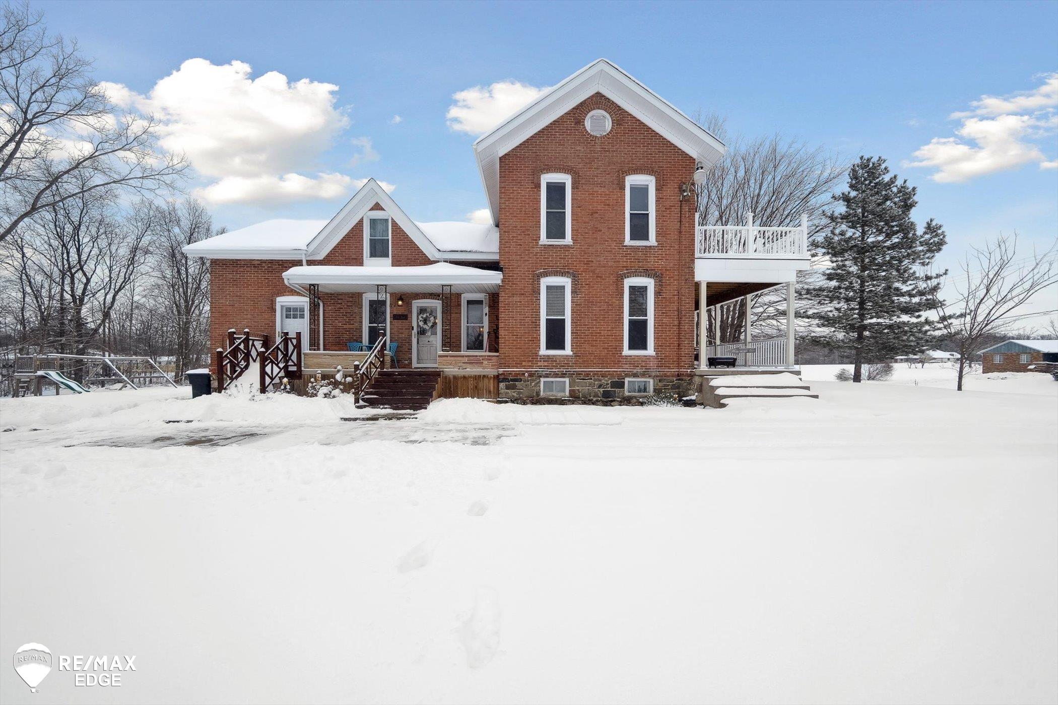 2224 Montague Road Davison, MI 48423 - Photo 8 of 49 50166919-97ba798e-4986-422b-9c45-bac4563b8b62.JPG