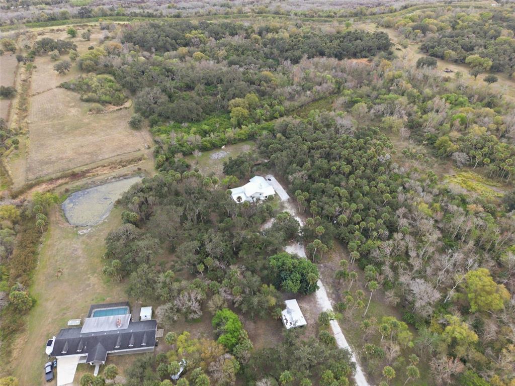 4570 Hidden River Road Sarasota, FL 34240 - Photo 9 of 45 a view of a city