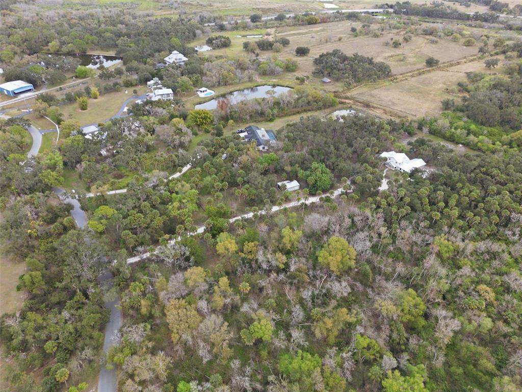 4570 Hidden River Road Sarasota, FL 34240 - Photo 10 of 45