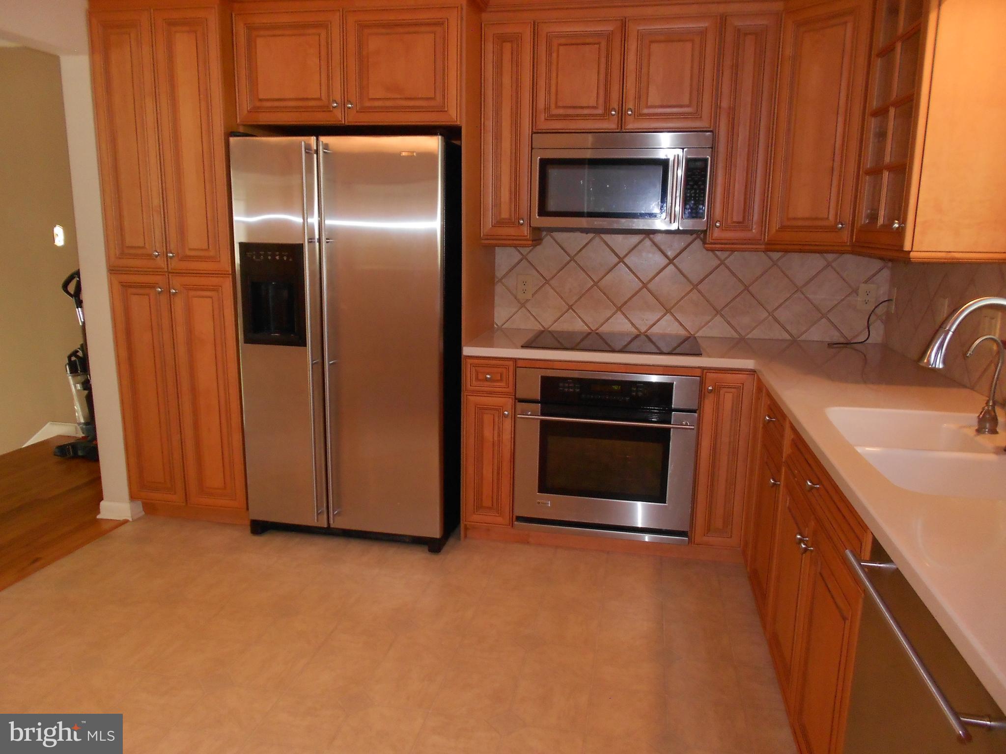 2220 Hillcrest Road Quakertown, PA 18951 - Photo 11 of 31 Kithen